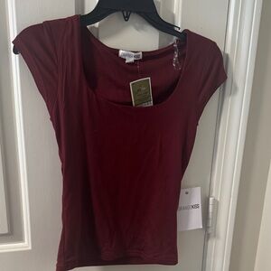 2 tops Women's Burgundy and black Top